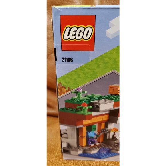 248 Piece Lego Minecraft 21166 The Abandoned Mine Building Block Set Sealed - Picture 4 of 10